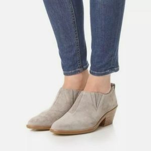rag & bone Suede Ankle Booties in Light Gray